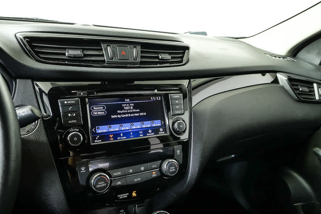 Used 2019 Nissan Rogue Sport SV w/ All-Weather Package FWD image 14