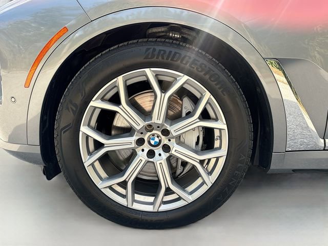 Used 2024 BMW X7 xDrive40i w/ Executive Package image 42