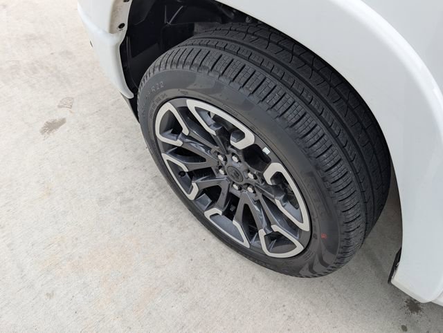 Used 2023 RAM 1500 Limited image 9