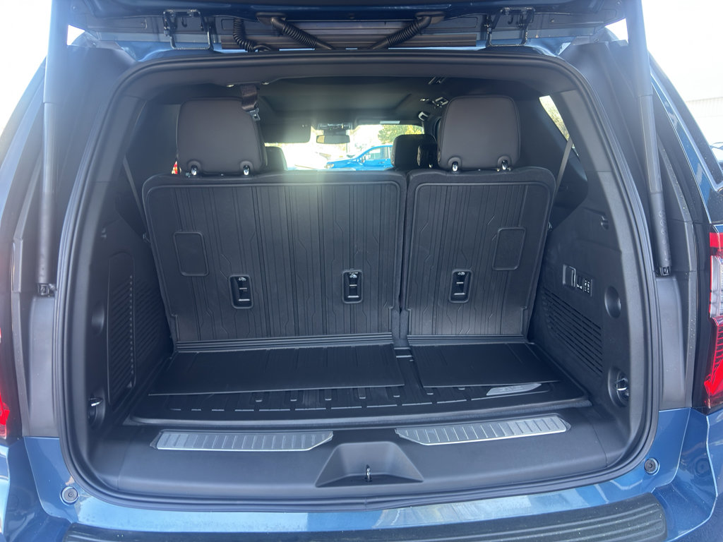 New 2026 GMC Yukon Denali w/ Sun & Power Step Package image 9