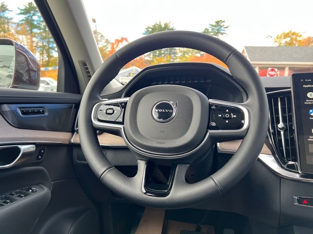 New 2026 Volvo XC90 B6 Plus w/ Protection Package Premier AWD/4WD image 23