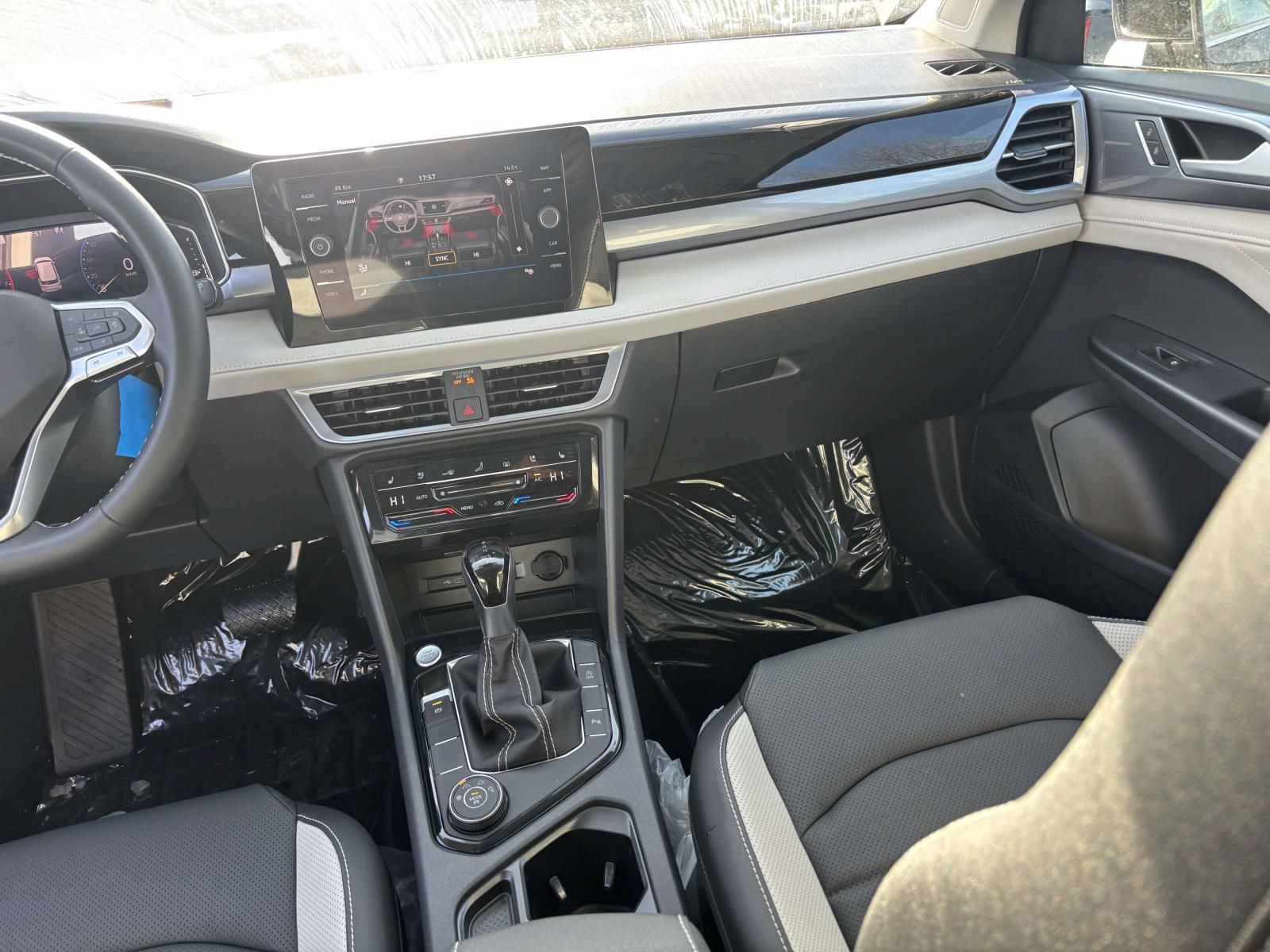 New 2026 Volkswagen Taos SEL AWD/4WD image 31