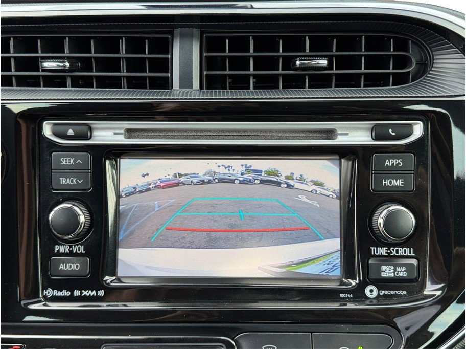 Used 2018 Toyota Prius C Three FWD image 17