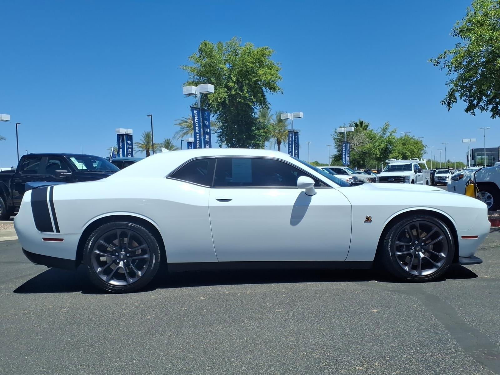 Used 2022 Dodge Challenger R/T Scat Pack w/ Scat Pack Stripe RWD image 3
