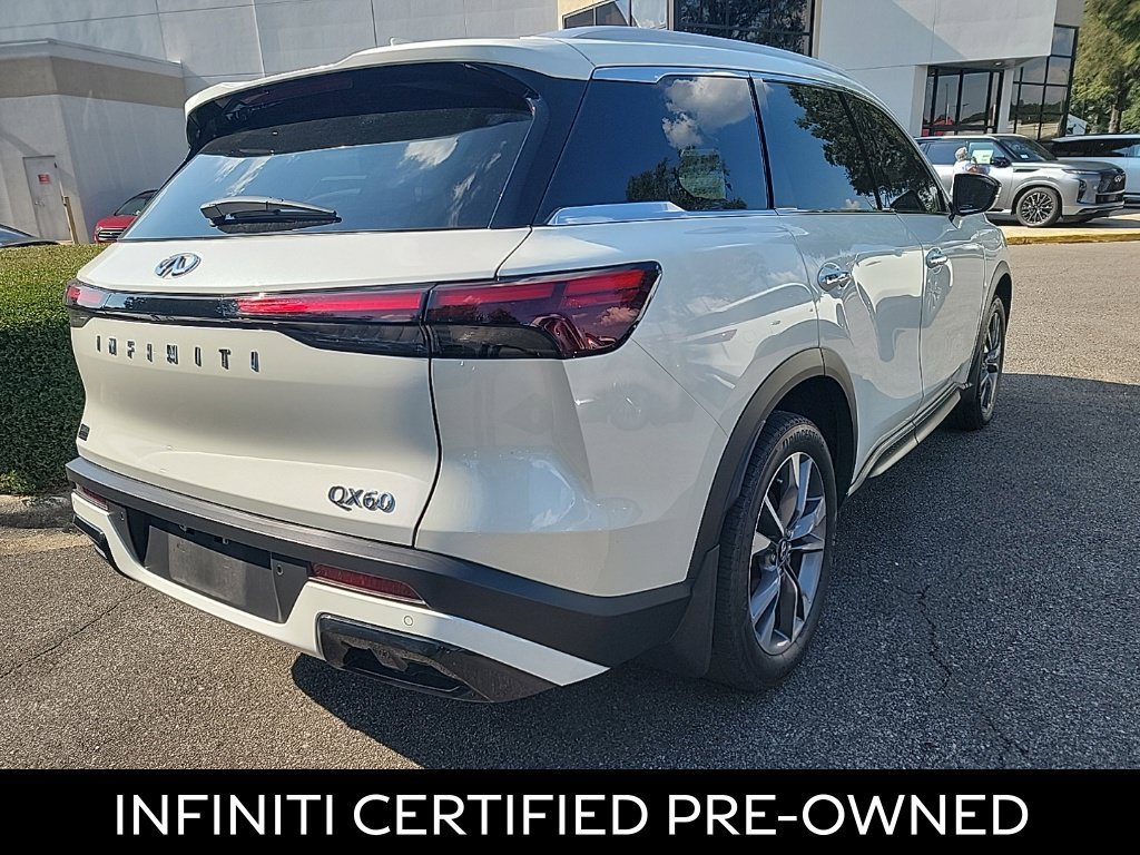 Certified 2024 INFINITI QX60 Luxe w/ Vision Package FWD image 4