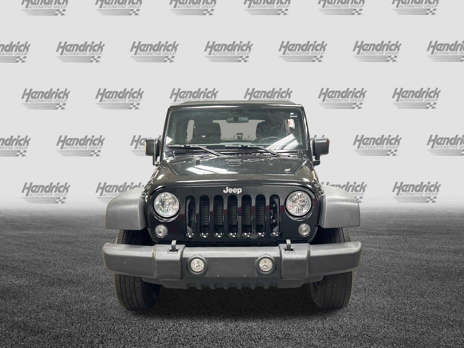 Used 2017 Jeep Wrangler Unlimited Sport w/ Connectivity Group AWD/4WD image 3