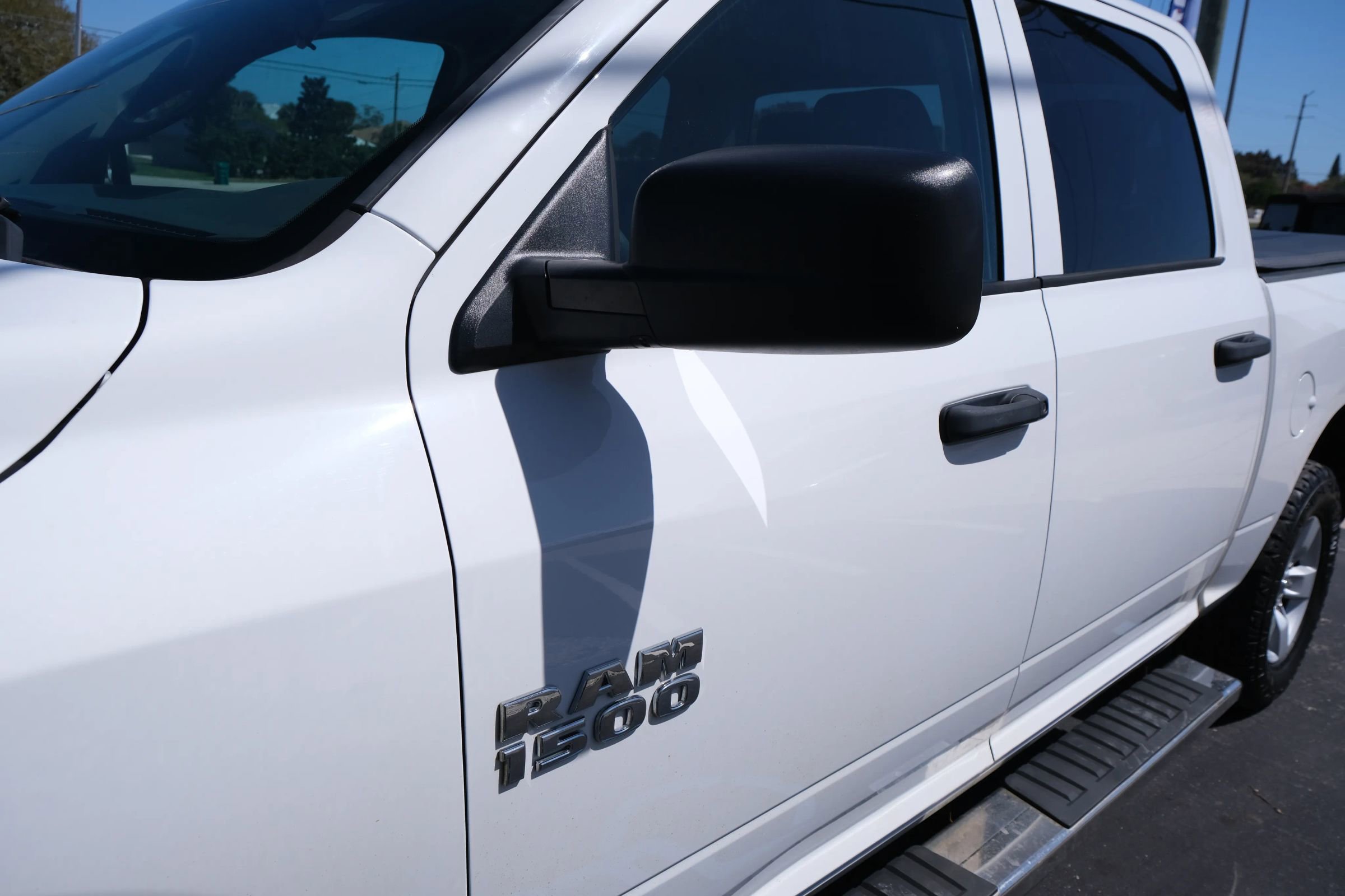 Used 2017 RAM 1500 Express image 13