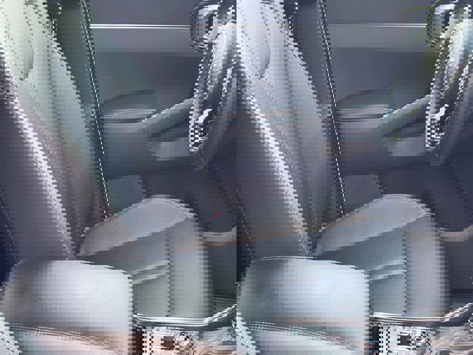 Used 2024 Kia Sorento S image 10