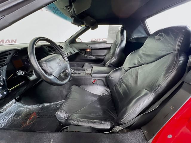 Used 1996 Chevrolet Corvette Convertible RWD image 9