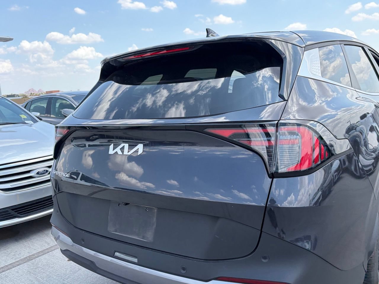 Used 2026 Kia Sportage LX FWD image 4