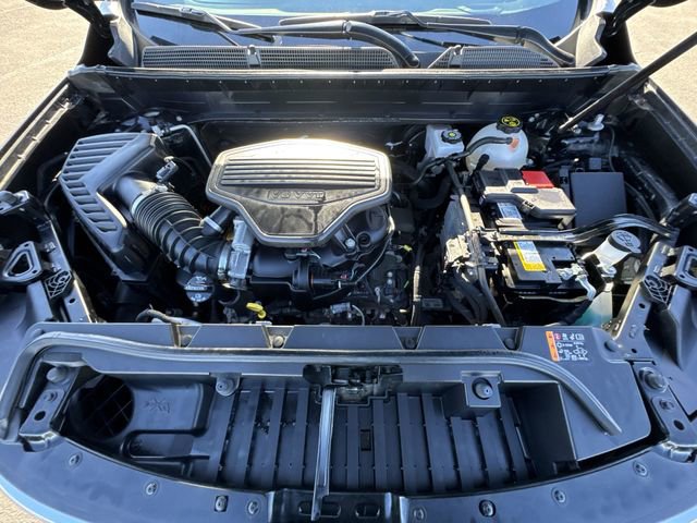 Certified 2023 GMC Acadia SLT image 30