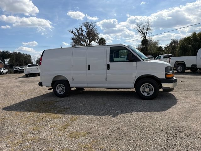 New 2026 Chevrolet Express 3500 w/ Driver Convenience Package RWD image 19