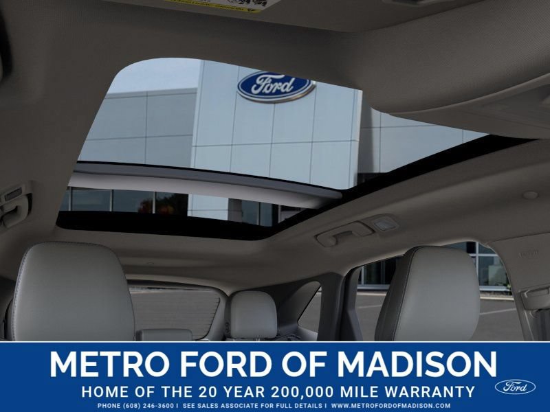 New 2025 Ford Escape SE FWD image 24