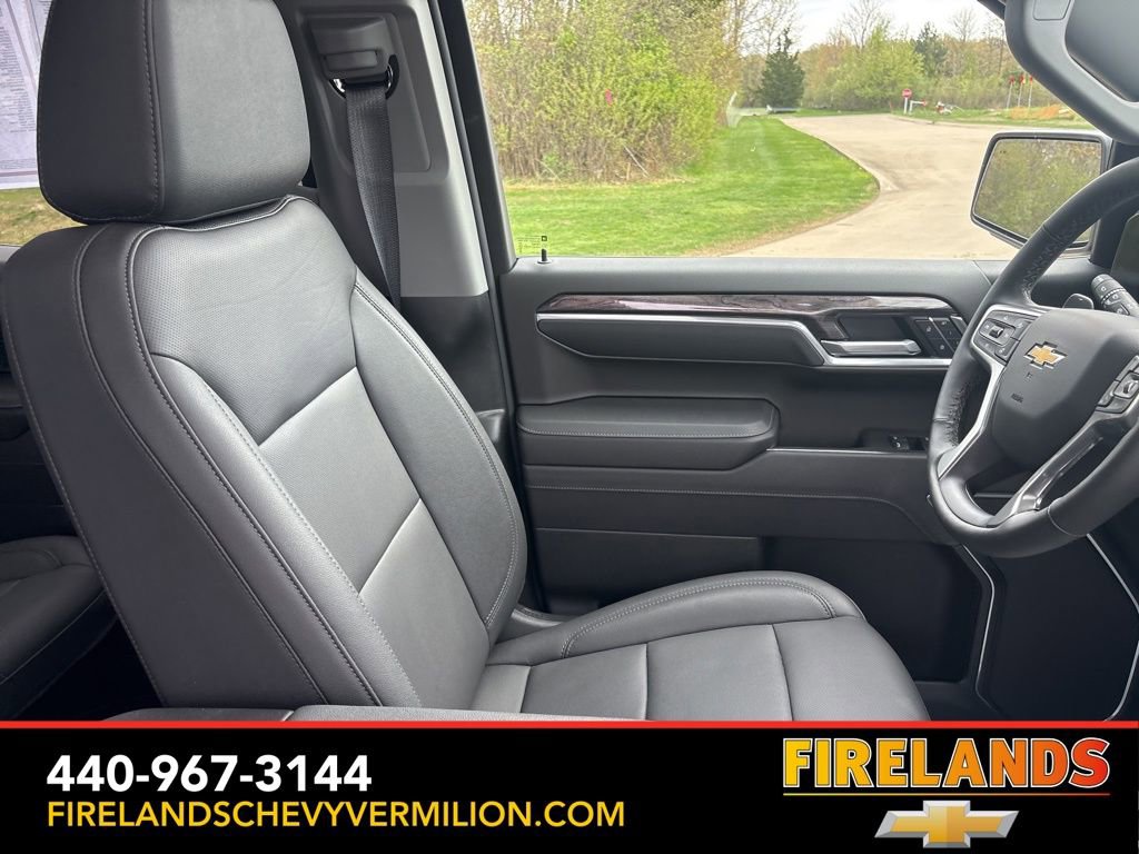Used 2025 Chevrolet Silverado 1500 LTZ w/ LTZ Convenience Package II image 45