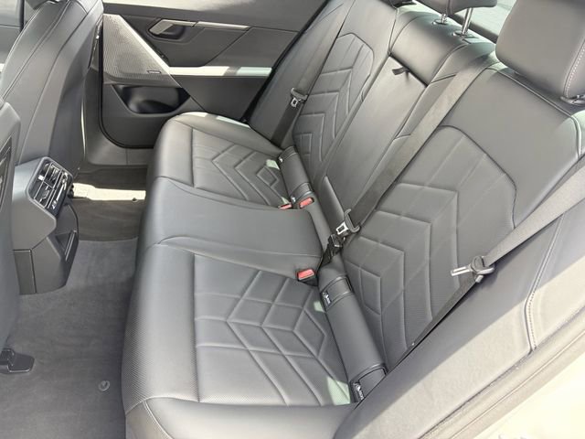 Used 2025 BMW 530i RWD image 18