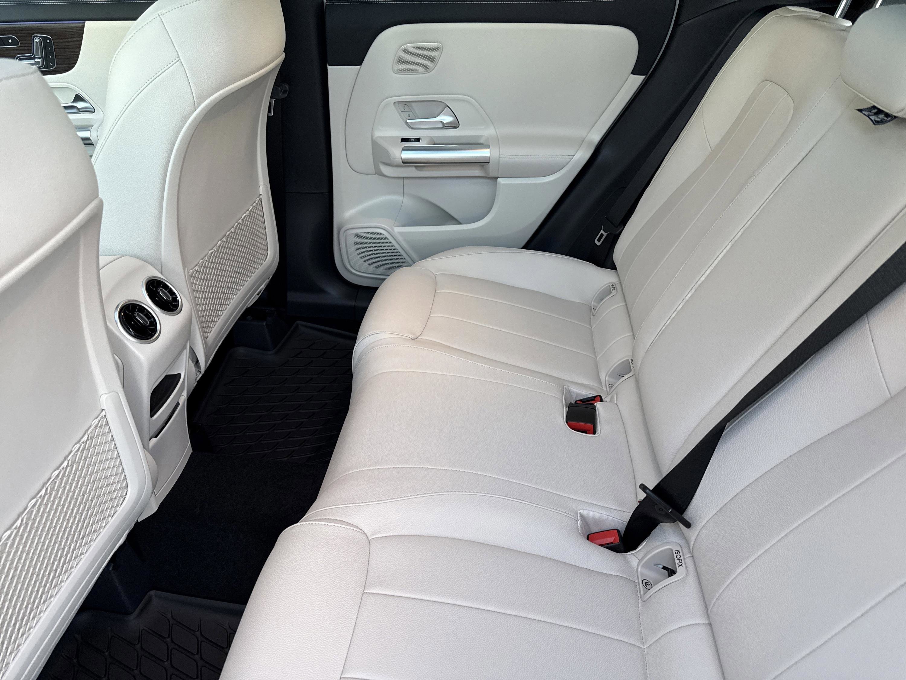 New 2026 Mercedes-Benz GLA 250 image 33