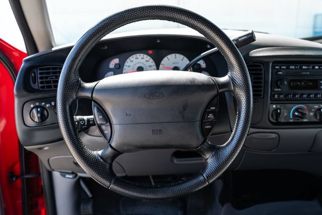Used 2004 Ford F150 Lightning RWD image 28
