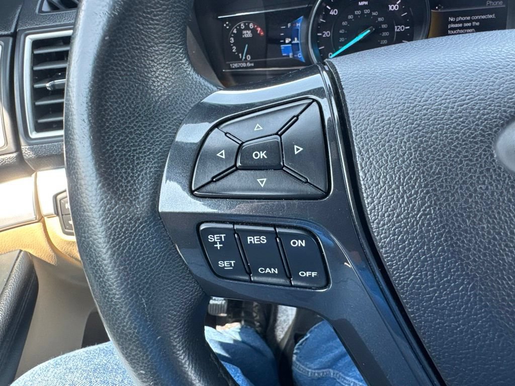 Used 2017 Ford Explorer XLT w/ Equipment Group 202A AWD/4WD image 24