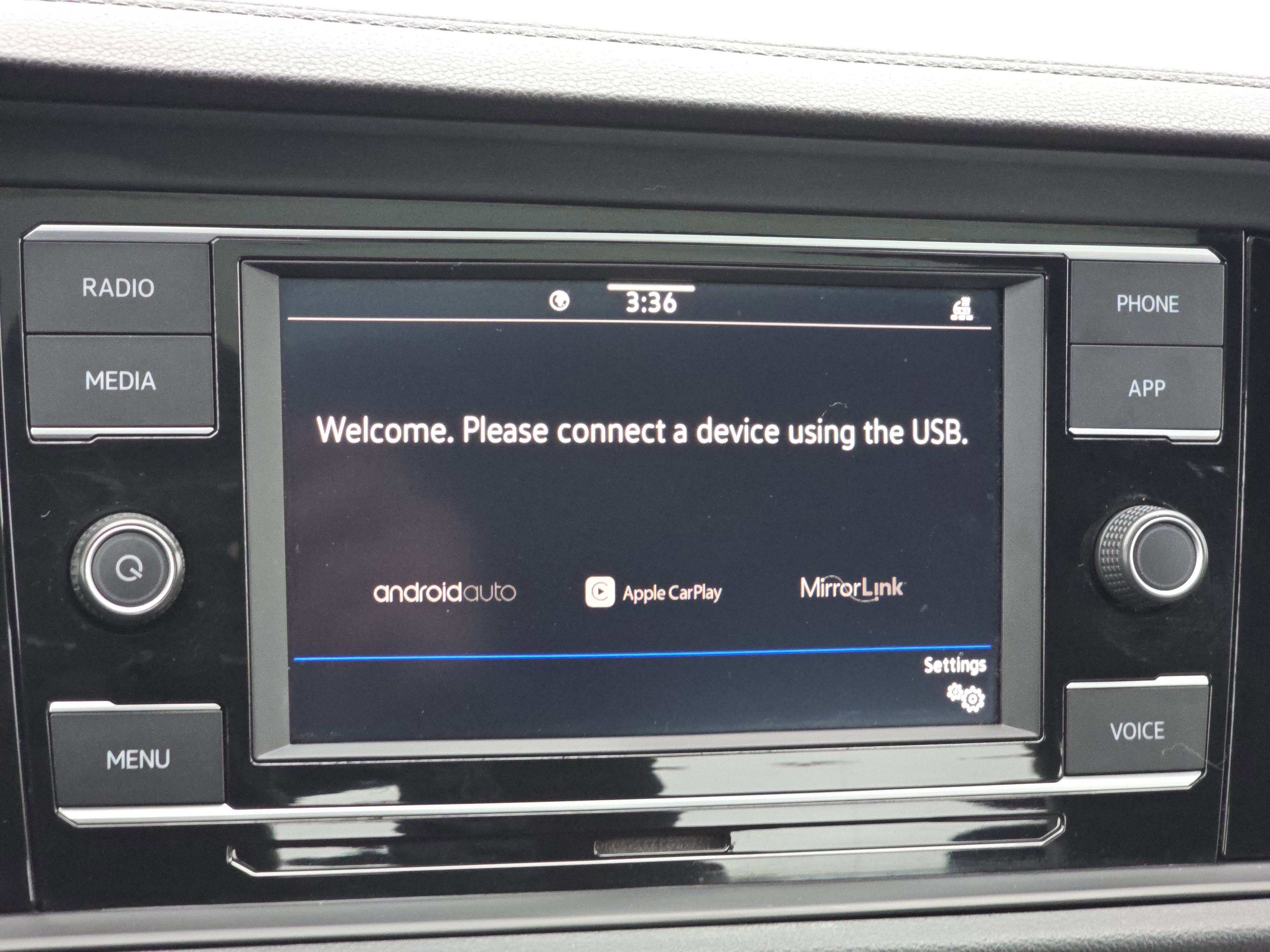 Certified 2021 Volkswagen Jetta R-Line w/ R-Line Cold Weather Package image 10