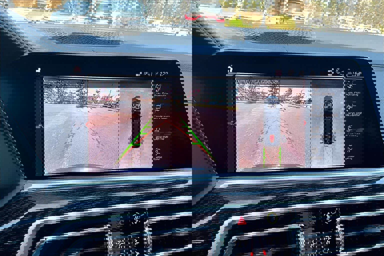 Used 2019 BMW X7 xDrive50i w/ M Sport Package image 27