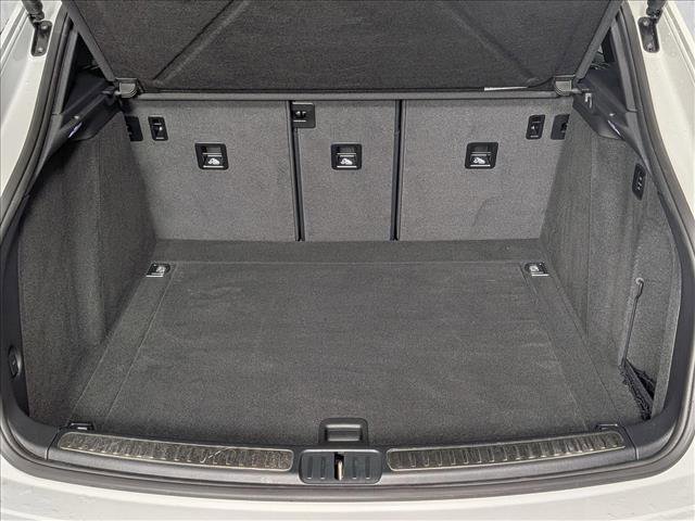 Certified 2025 Porsche Macan image 22