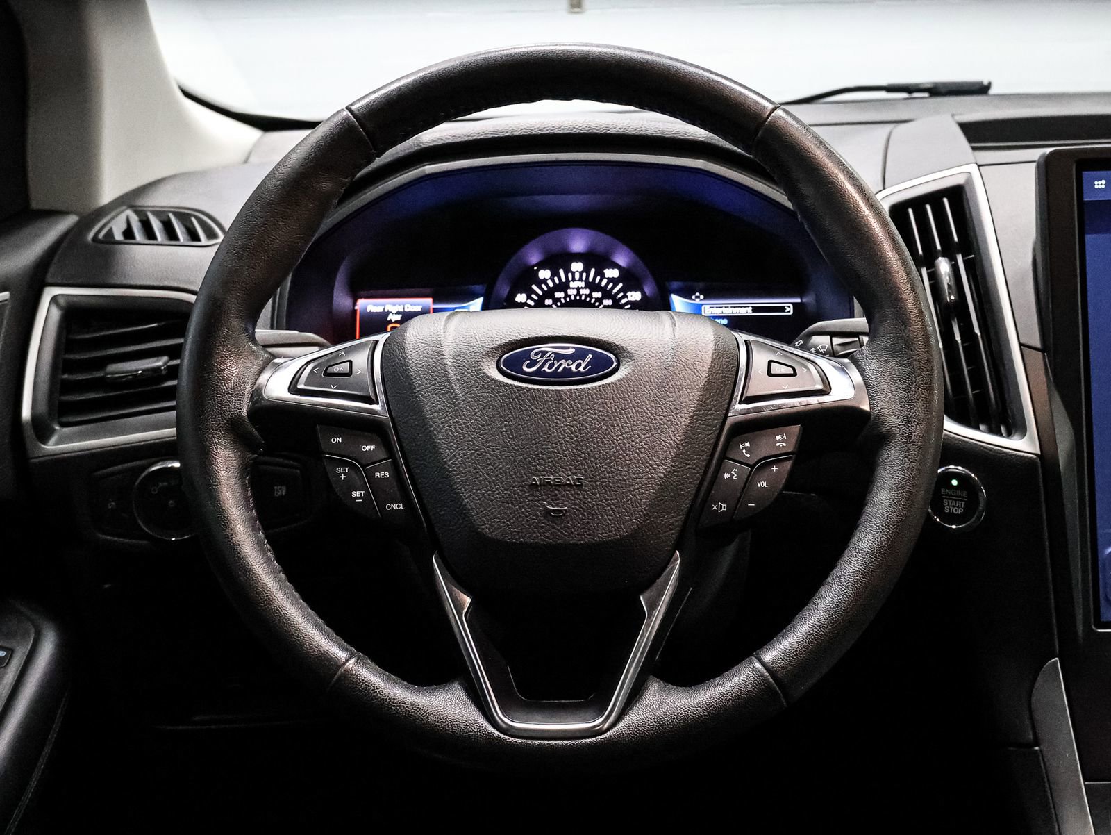 Used 2022 Ford Edge SEL image 34