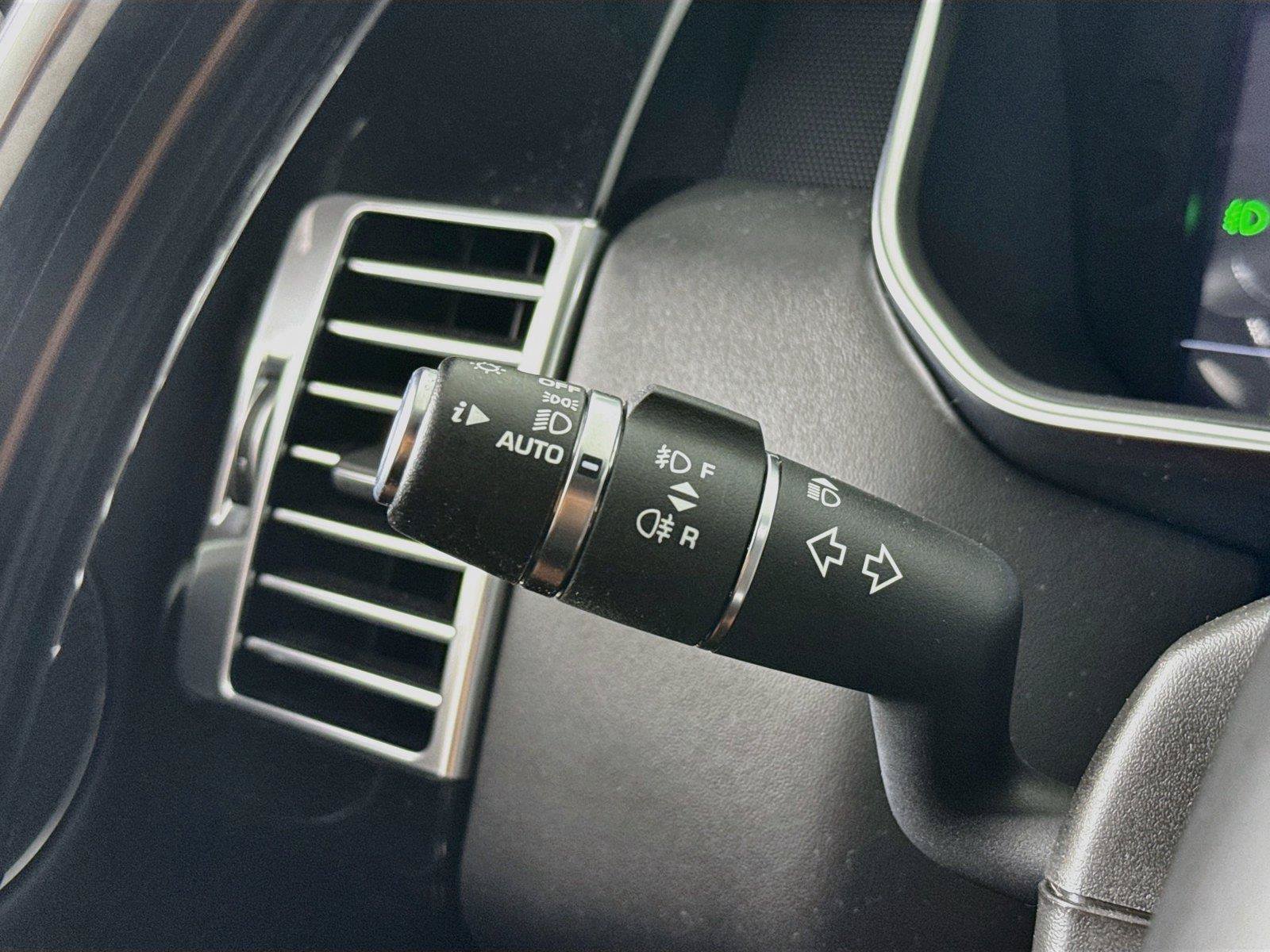 Used 2019 Land Rover Range Rover Supercharged AWD/4WD image 11