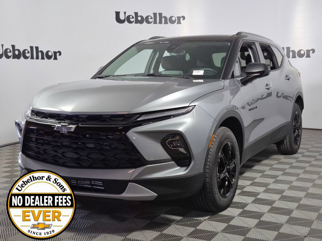 New 2026 Chevrolet Blazer LT w/ Convenience Package FWD image 3