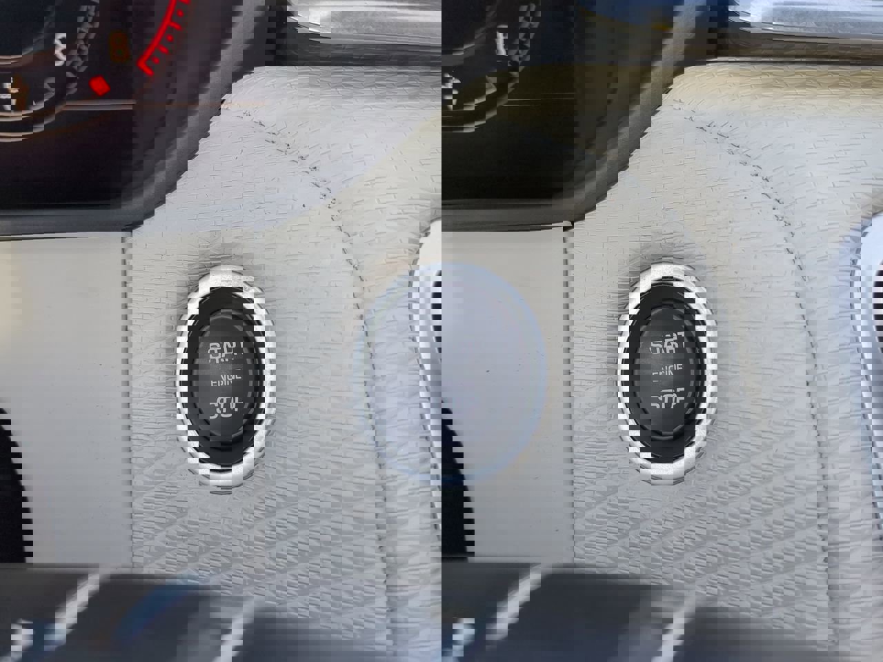 Used 2020 Land Rover Range Rover Velar R-Dynamic S image 27