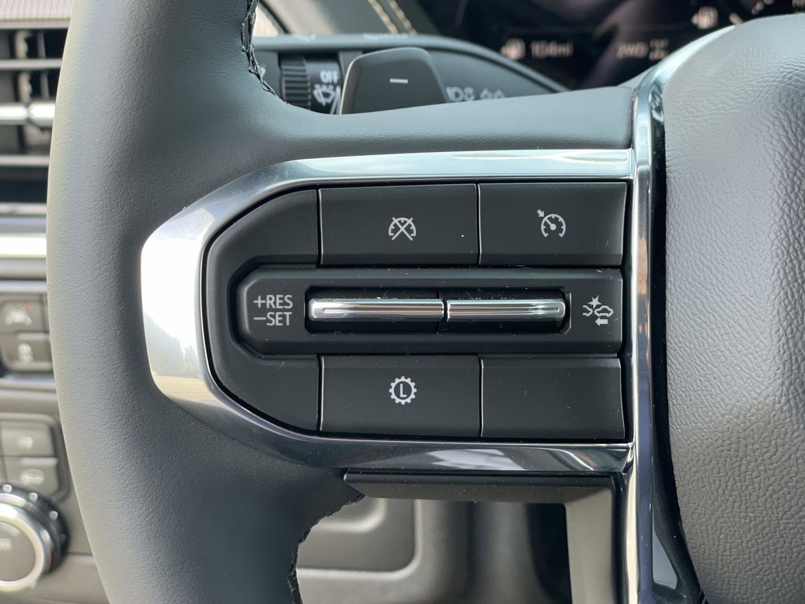New 2026 GMC Yukon XL Elevation image 11