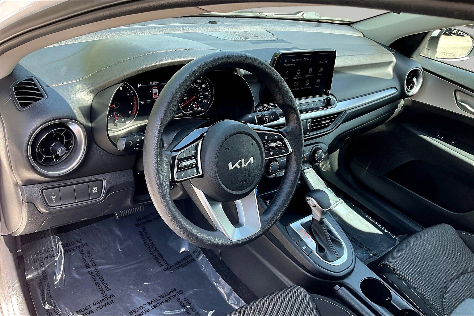 Used 2022 Kia Forte LXS FWD image 17
