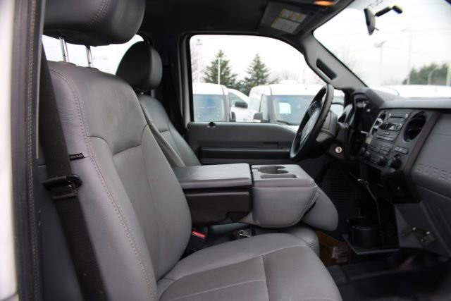 Used 2012 Ford F250 XL w/ Skid Plate Pkg image 32