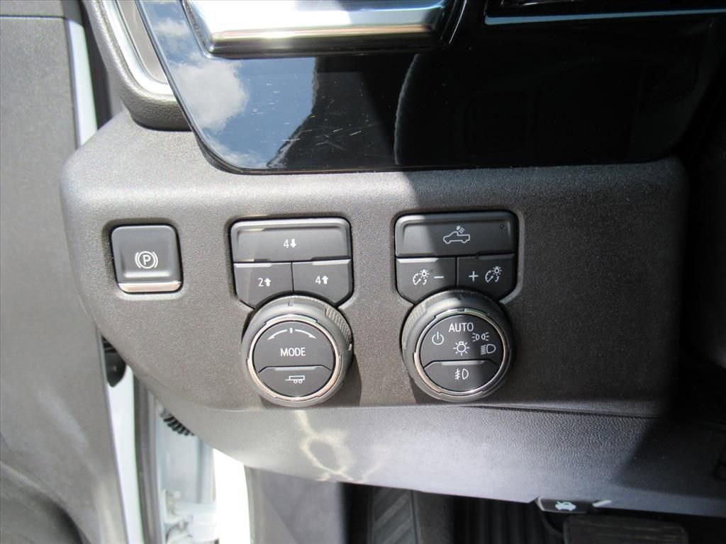 Certified 2025 Chevrolet Silverado 2500 LT w/ Convenience Package AWD/4WD image 18