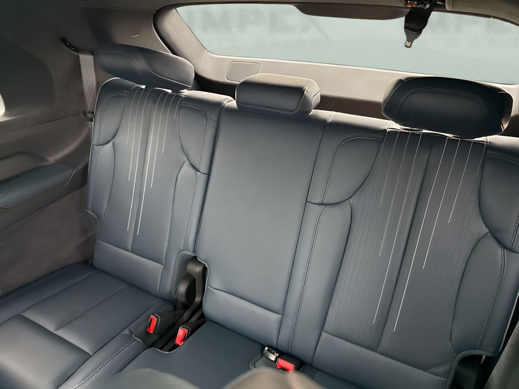 Used 2025 Cadillac Escalade IQ Luxury 2 w/ LPO, Premium Carpet Package AWD/4WD image 13