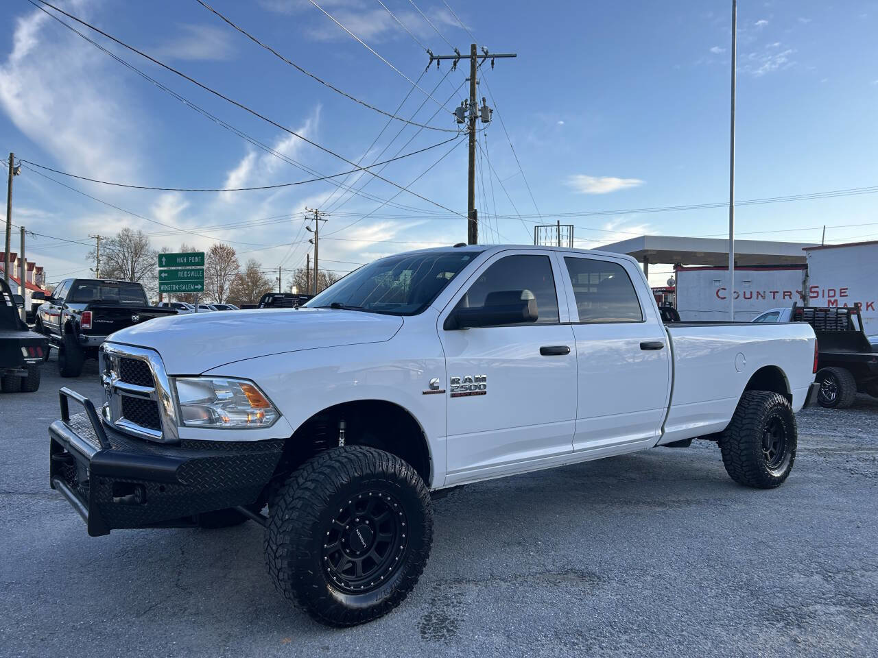Used 2018 RAM 2500 Tradesman w/ Chrome Appearance Group image 2