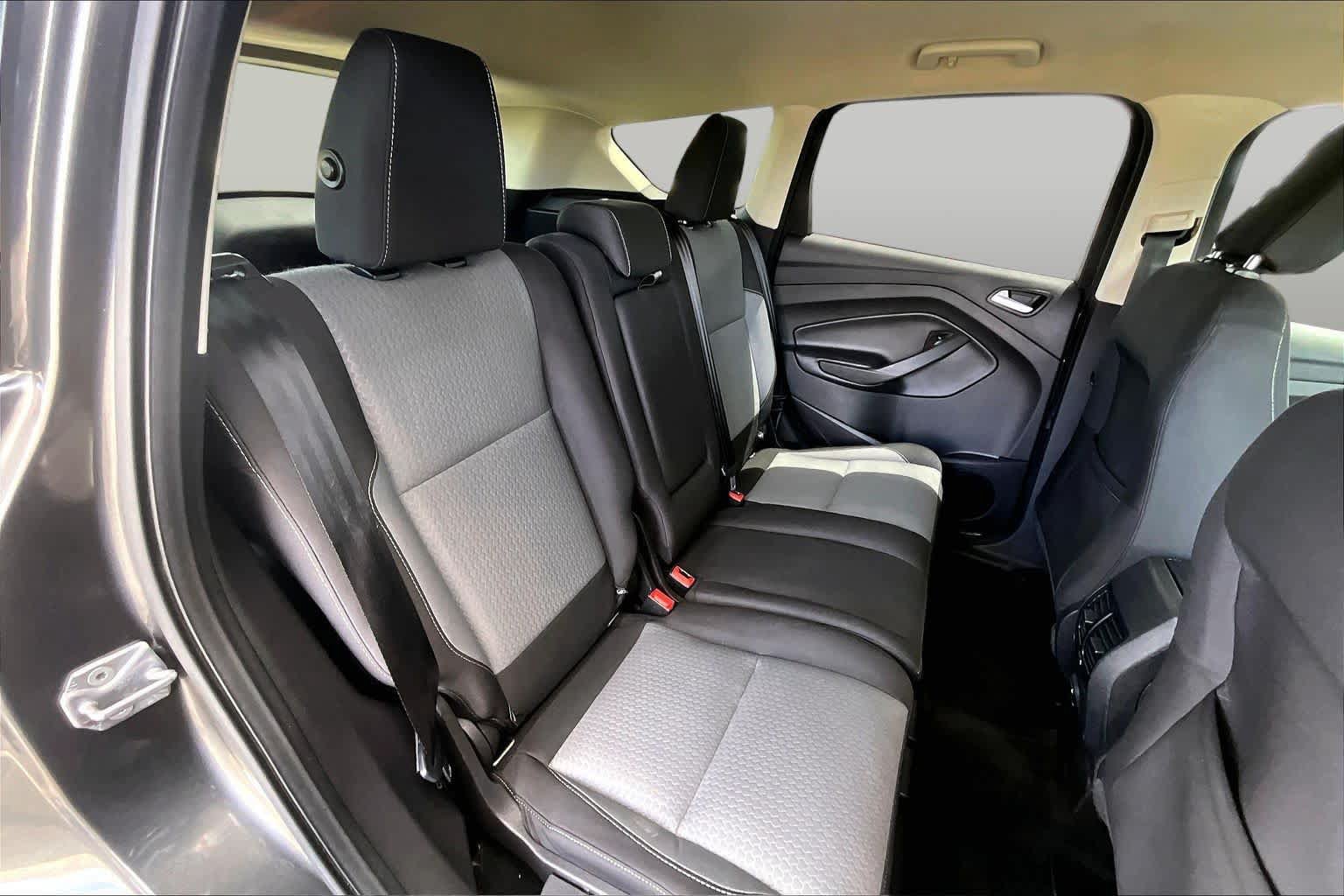Used 2018 Ford Escape SE w/ SE Sync 3 Package AWD/4WD image 20