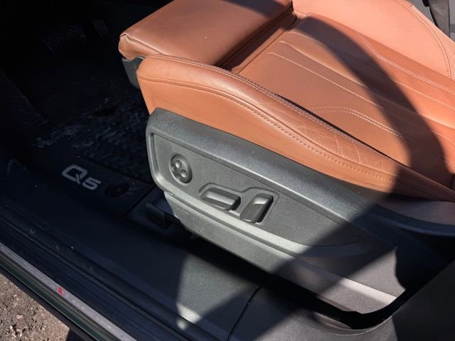 Certified 2025 Audi Q5 2.0T Premium Plus w/ Premium Plus Package image 12