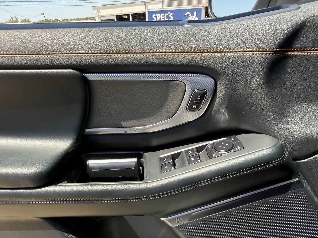Used 2025 Ford Expedition Tremor AWD/4WD image 21