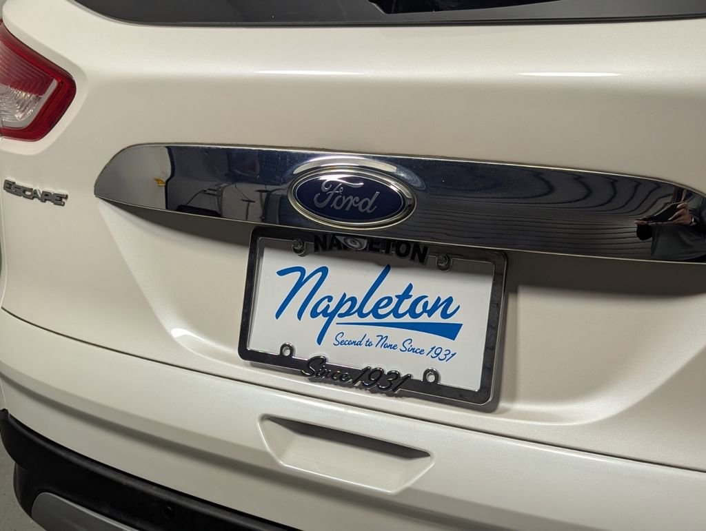 Used 2015 Ford Escape Titanium image 9