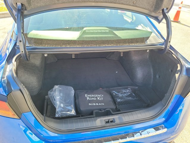 Certified 2025 Nissan Altima 2.5 SR image 15