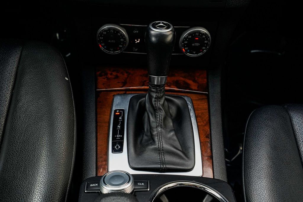 Used 2012 Mercedes-Benz GLK 350 4MATIC image 13