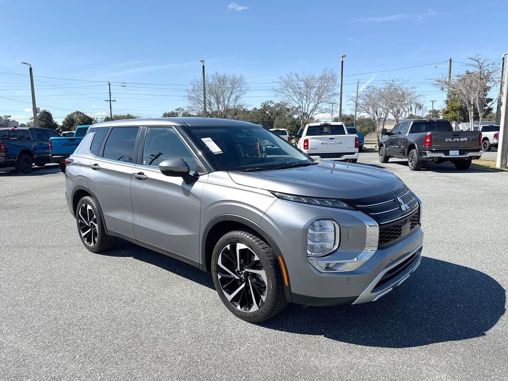 Used 2022 Mitsubishi Outlander SEL Black Edition