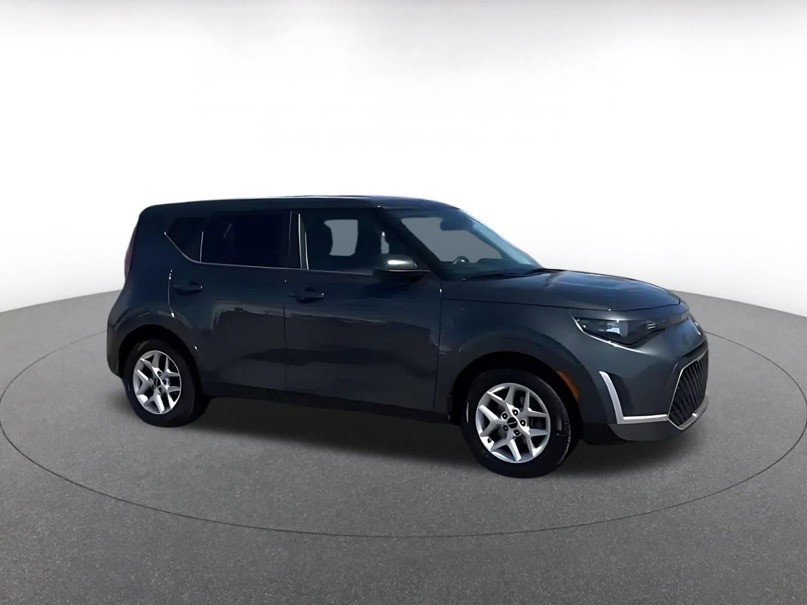 Used 2025 Kia Soul LX w/ LX Technology Package FWD video 2