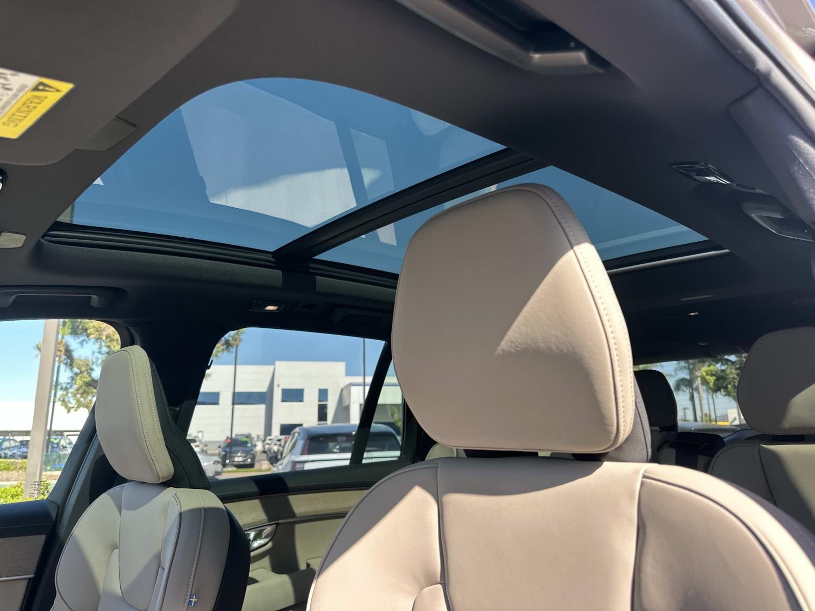 New 2026 Volvo XC90 T8 Plus AWD/4WD image 25