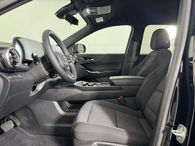 Used 2026 Chevrolet Equinox LT AWD/4WD image 4