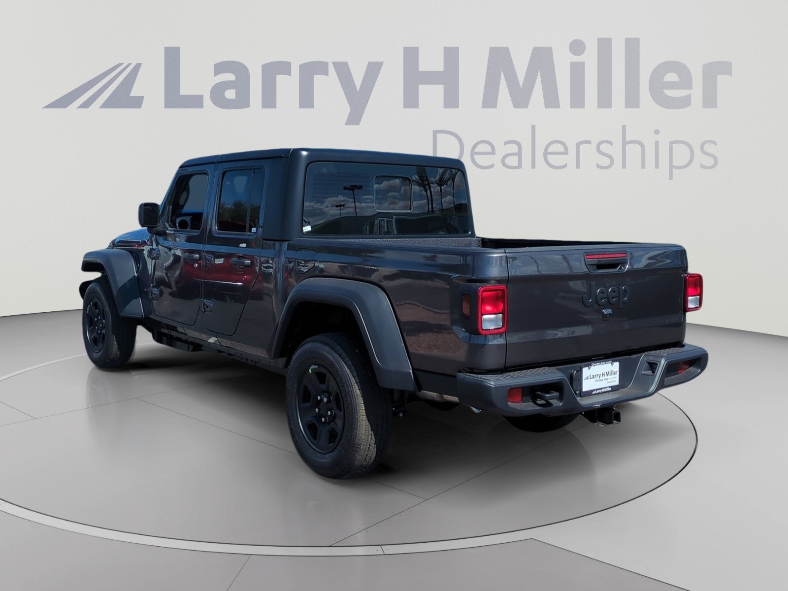 New 2026 Jeep Gladiator Sport AWD/4WD image 3