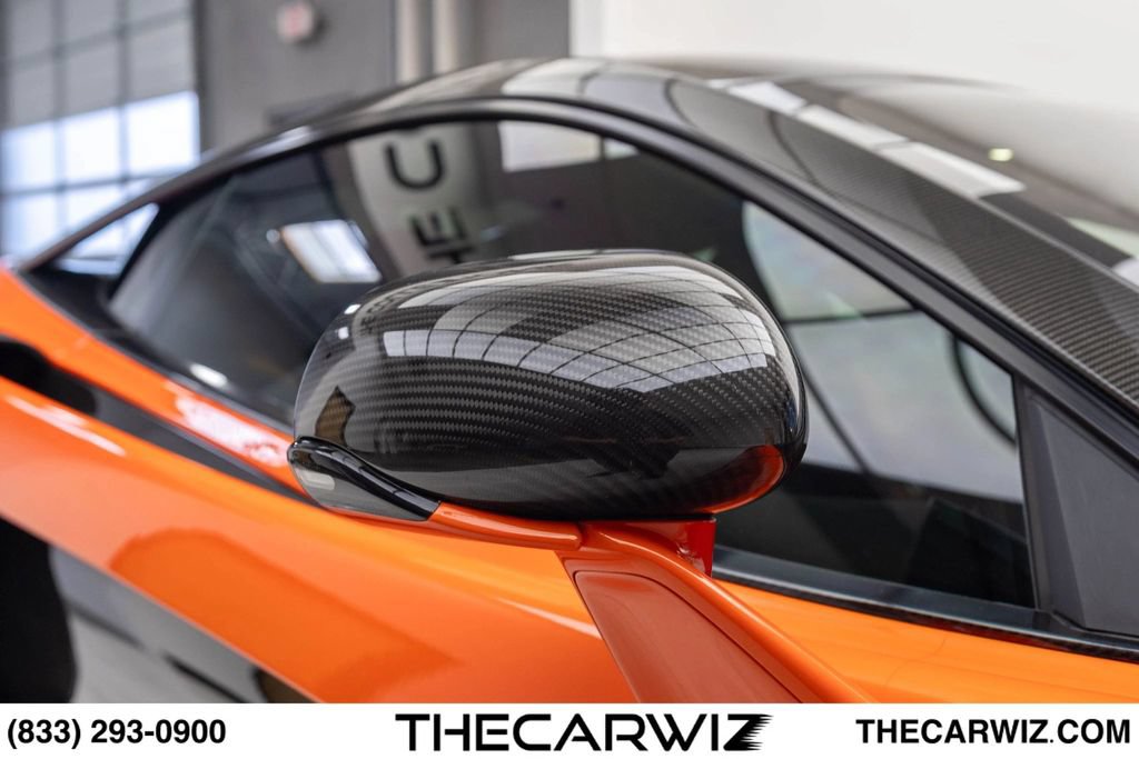 Used 2019 McLaren 600LT RWD image 42