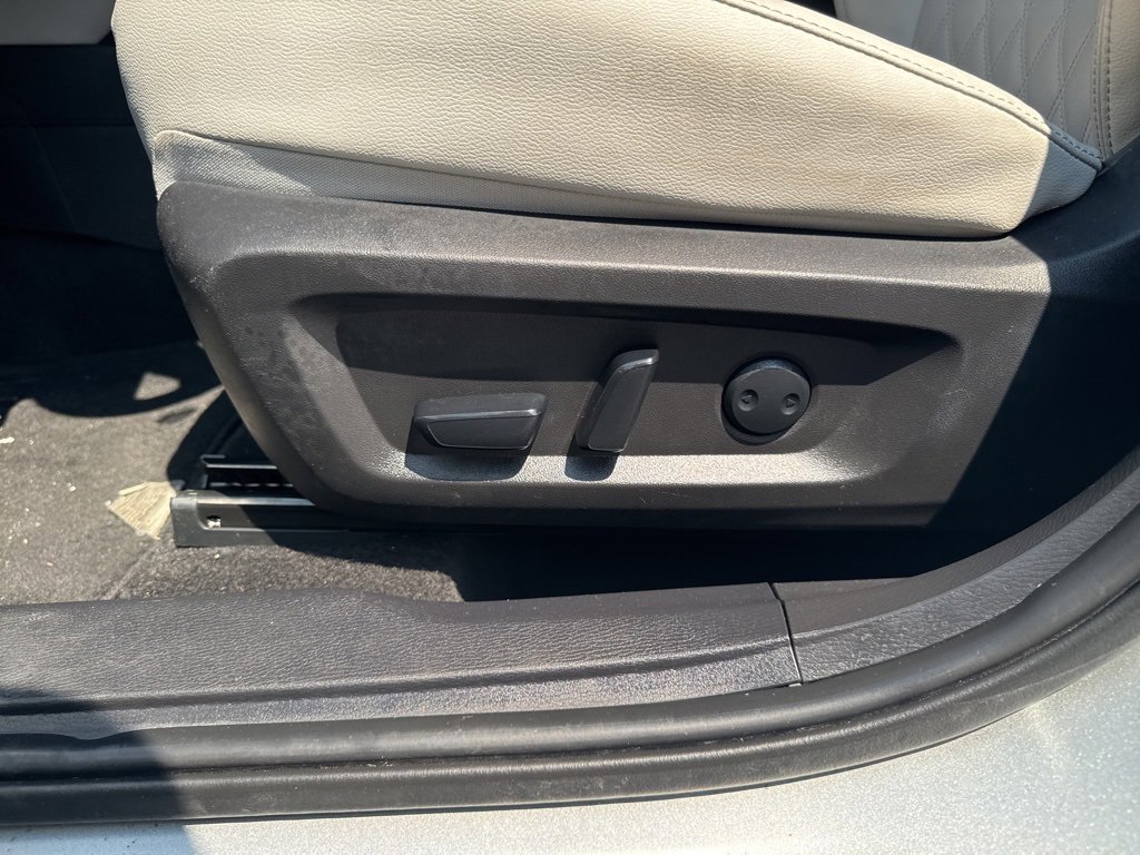 Used 2024 Mitsubishi Outlander SEL image 16