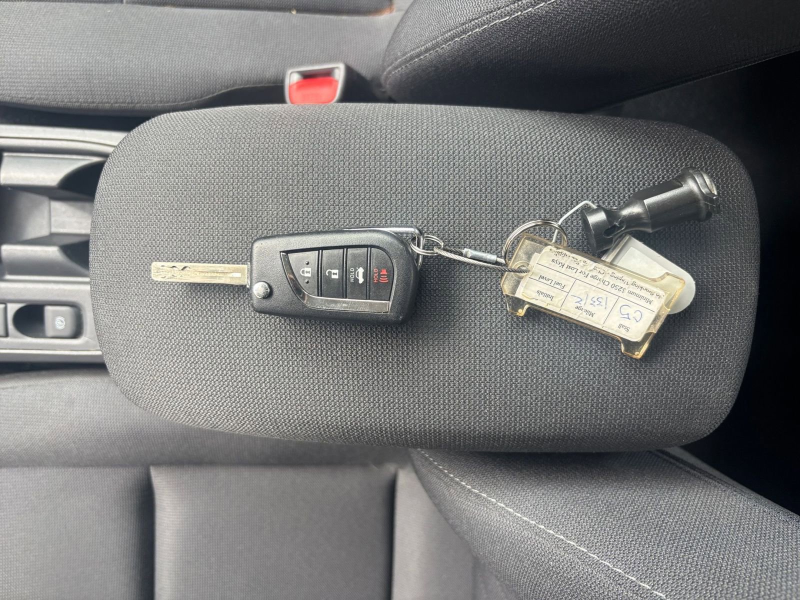 Used 2025 Toyota Corolla LE image 21