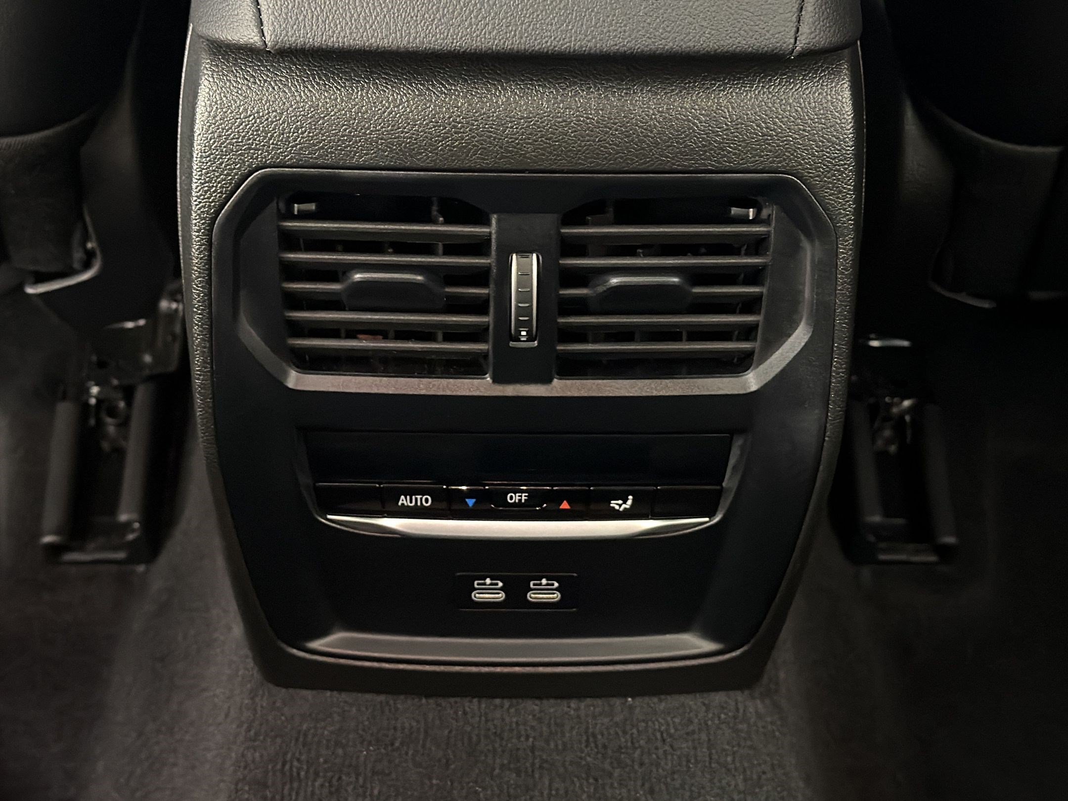 Certified 2026 BMW 330i Sedan RWD image 32